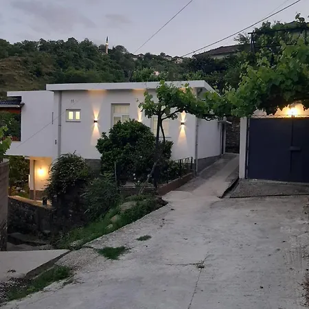 Dalipi's Apartamento Gjirokastër